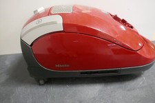 Aspirateur traineau MIELE